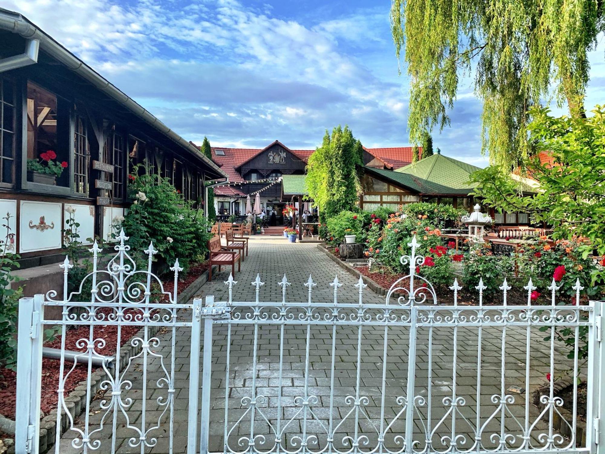 Pensiunea Apfelhaus Cisnădioara Exterior photo
